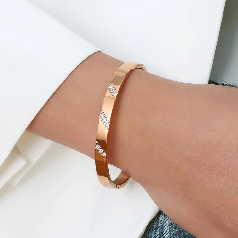 Diagonal Bangle
