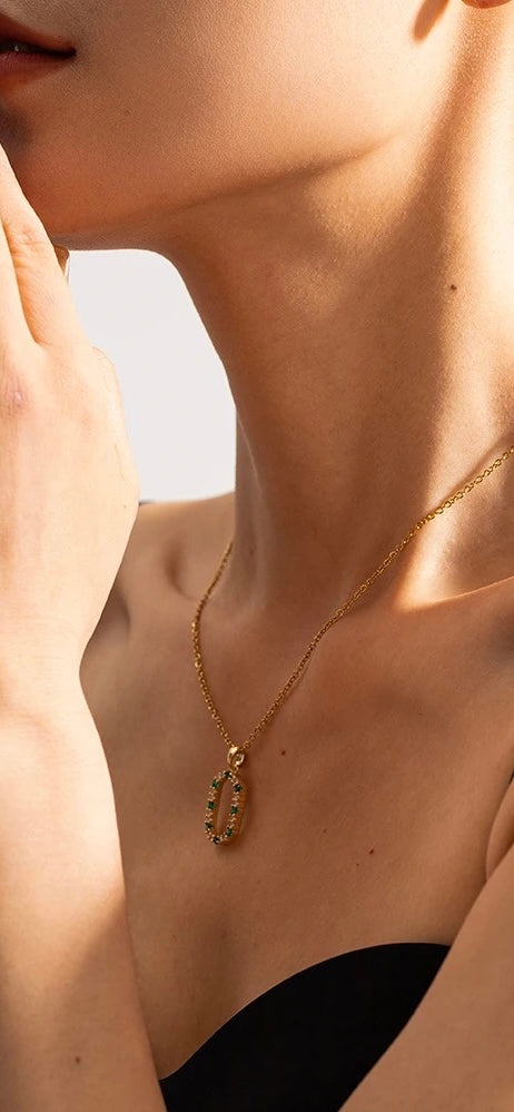 Emerald O-Shaped Necklace