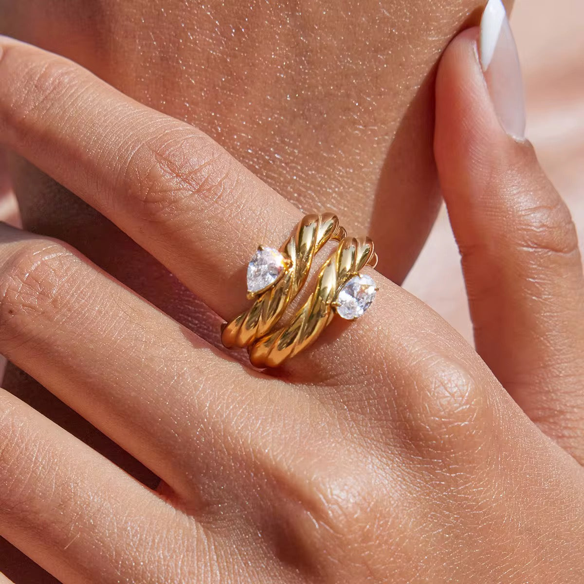 Eternal Twist Ring