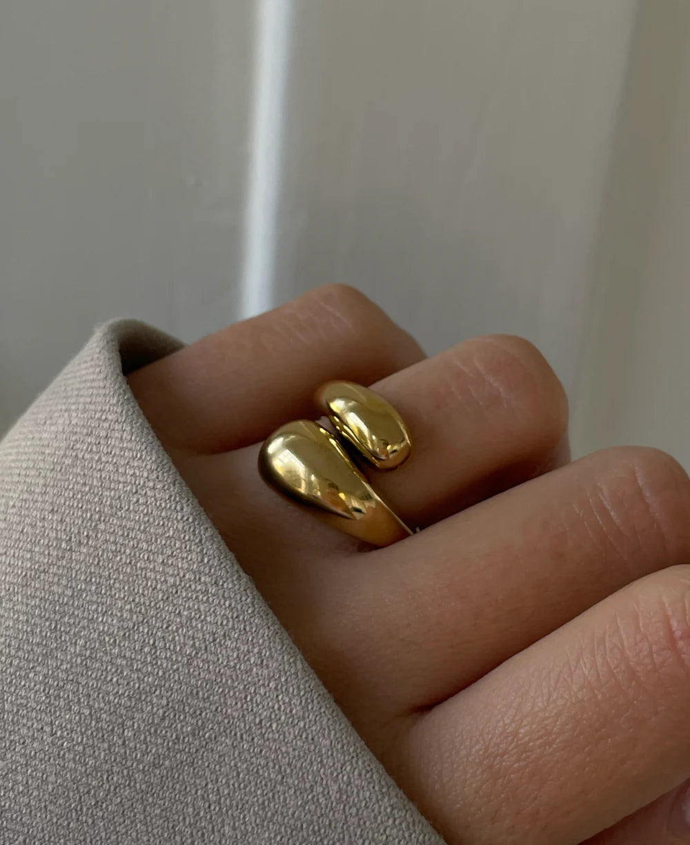 Waterdrop Cross Ring