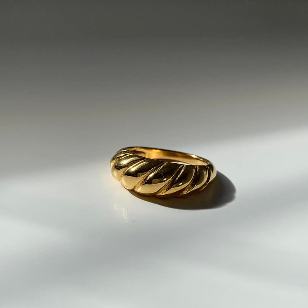 Croissant Ring
