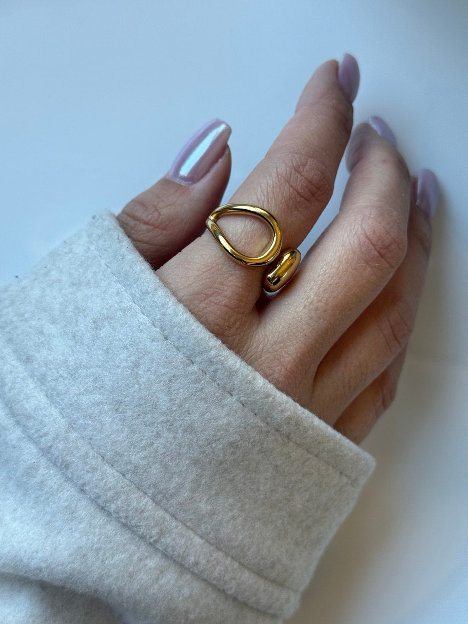Hollow Asymmetrical Ring