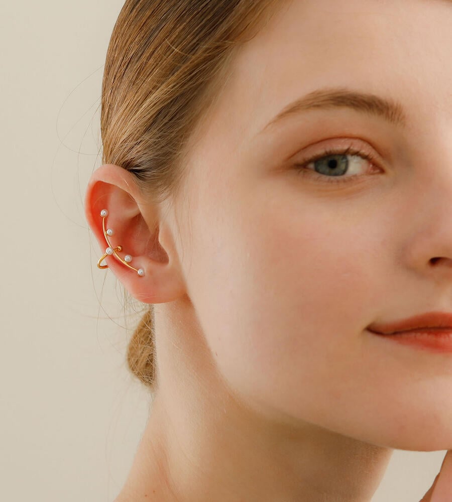 Pearl Ear Clip