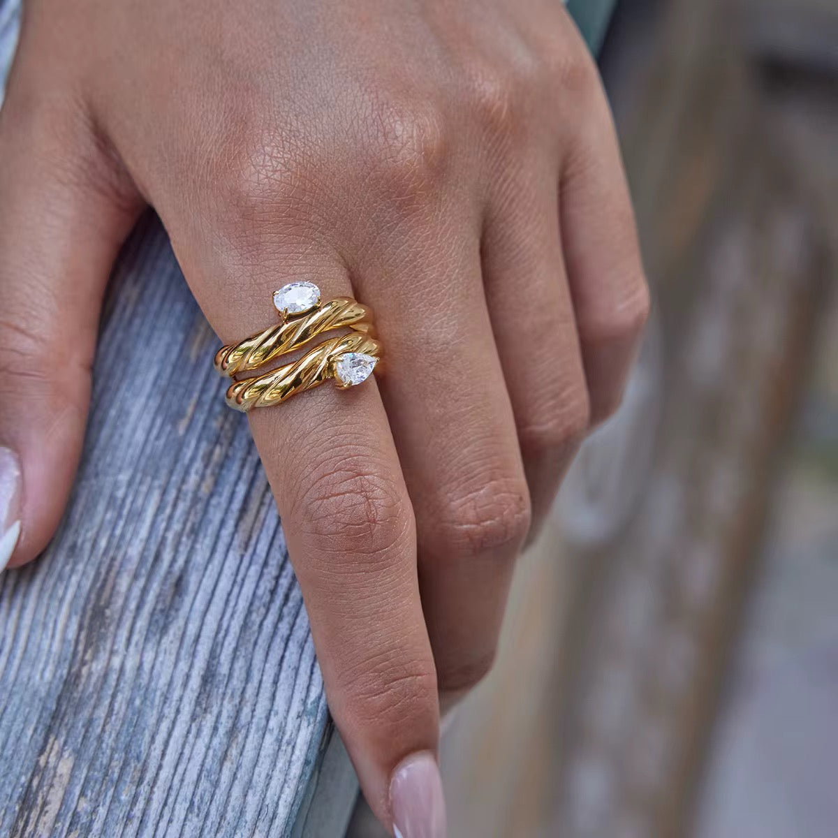 Eternal Twist Ring