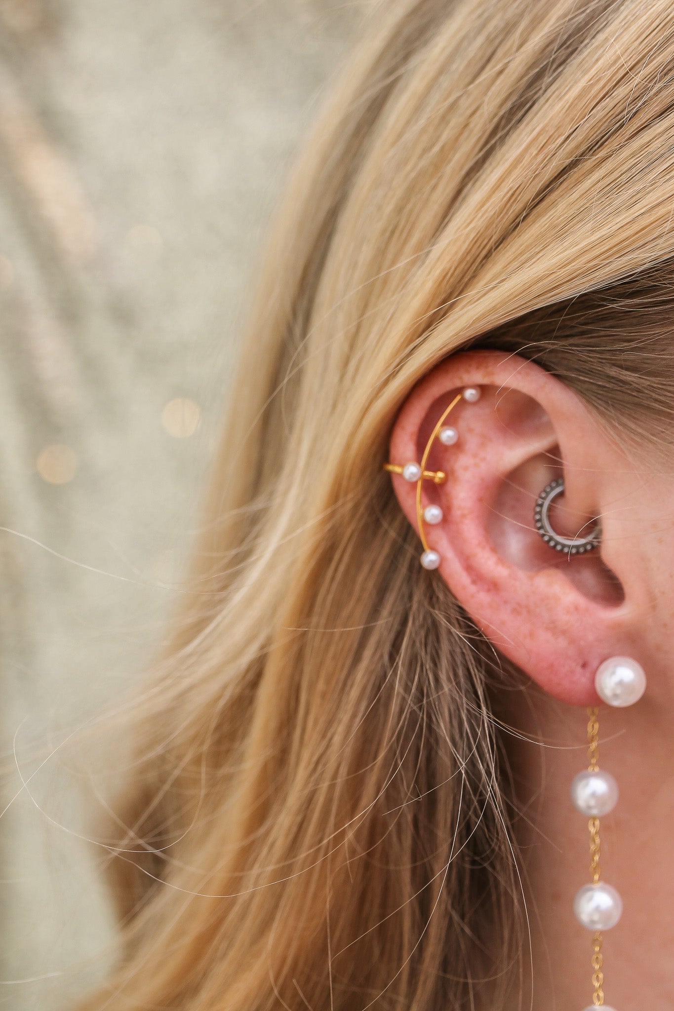 Pearl Ear Clip