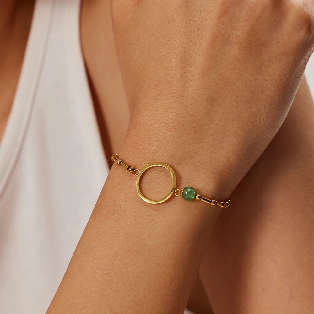 Green Bead Circle Bracelet