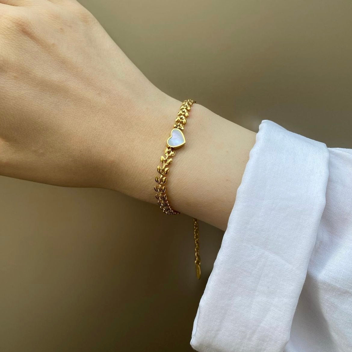 Simple Heart Bracelet