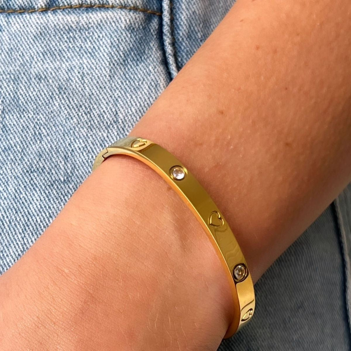 Engraved Heart Classic Bangle