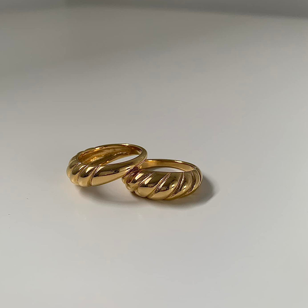 Croissant Ring