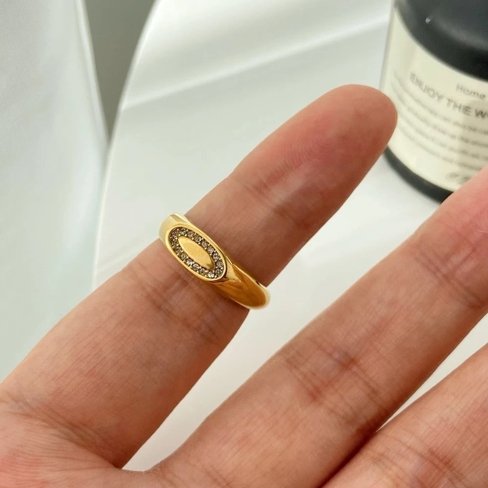 Ellipse Ring