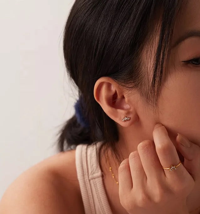 Crown Studs