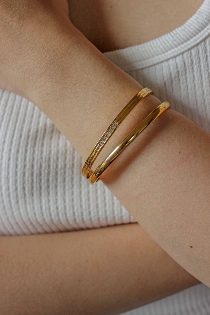 Minimalist Bangle