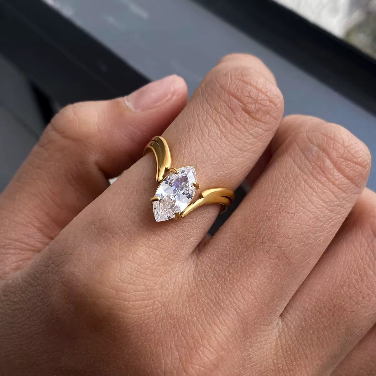 Iconic Edge Ring