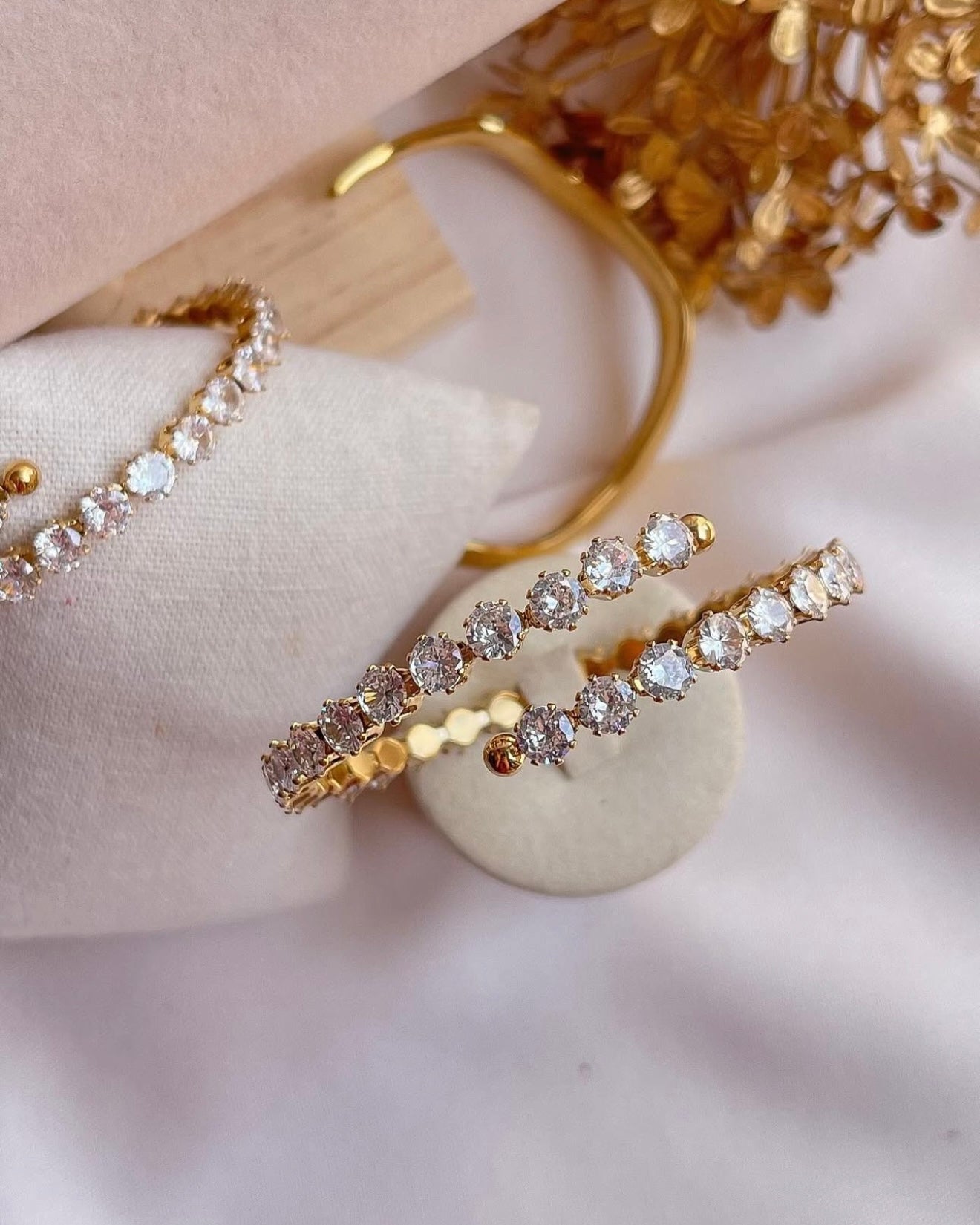Shining Diamond Bangle