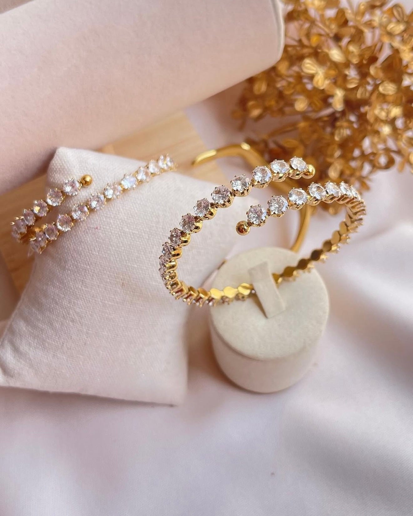 Shining Diamond Bangle