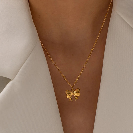 Bow Necklace