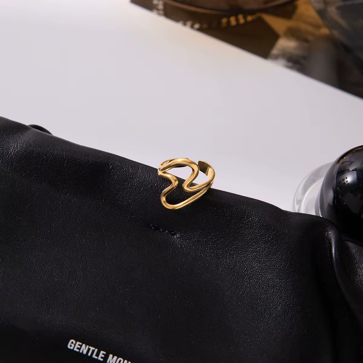 Wavy Ring