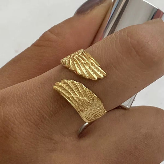 Dove Feather ring