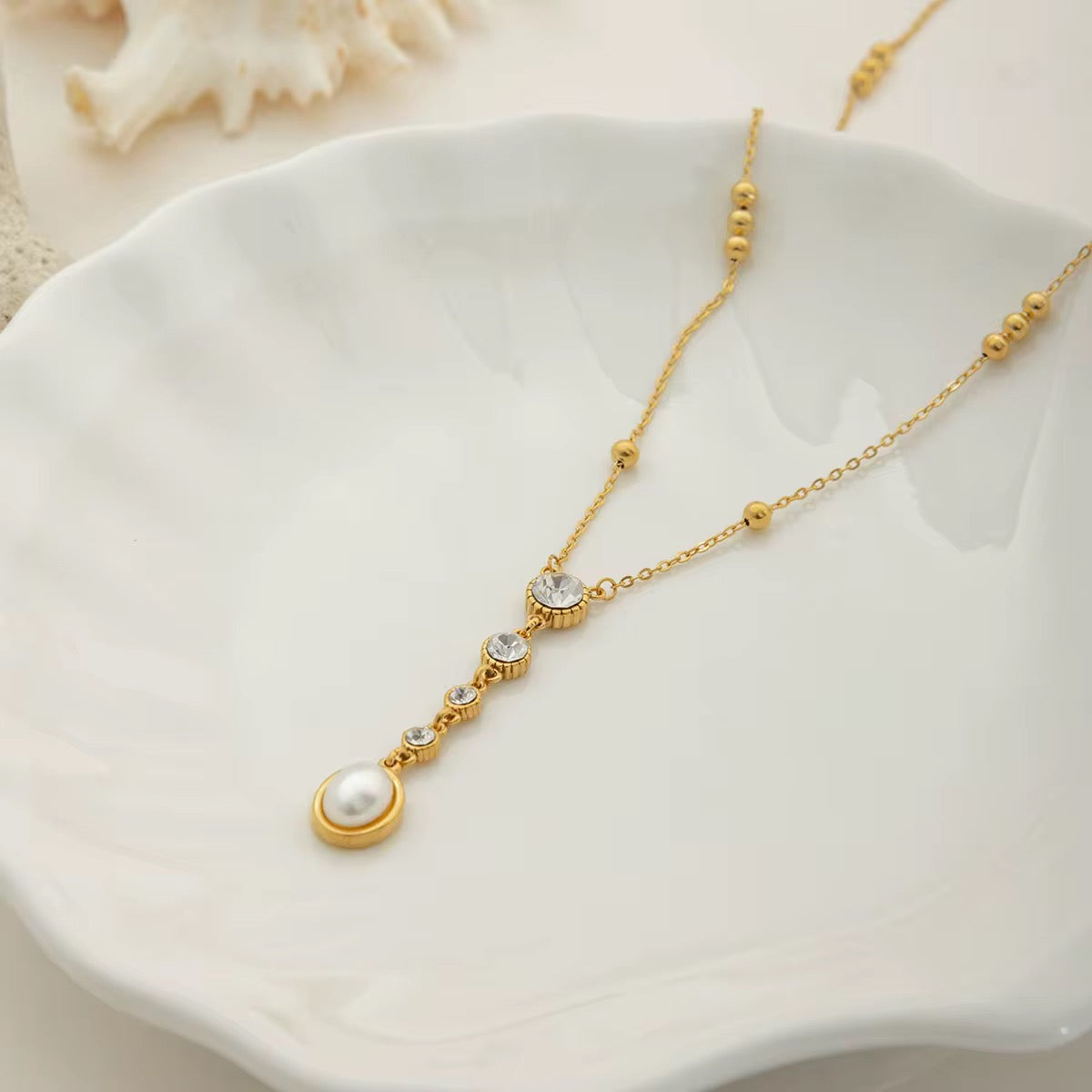 Pearl Line Necklace