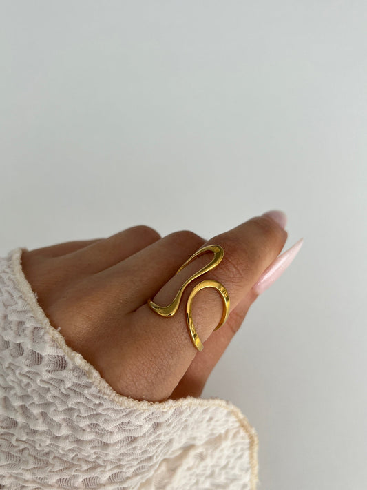 Simple Line Ring