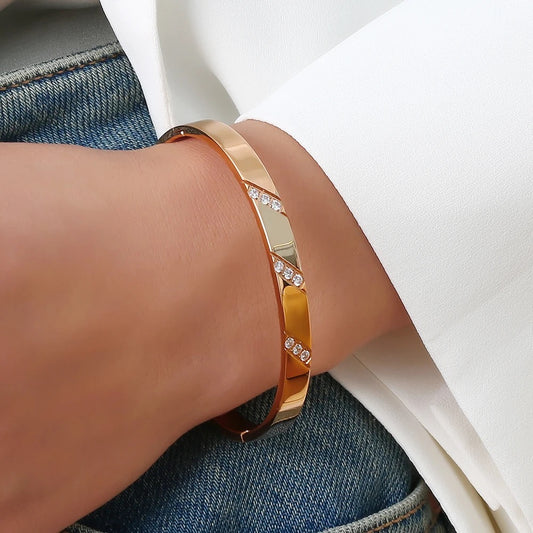 Diagonal Bangle