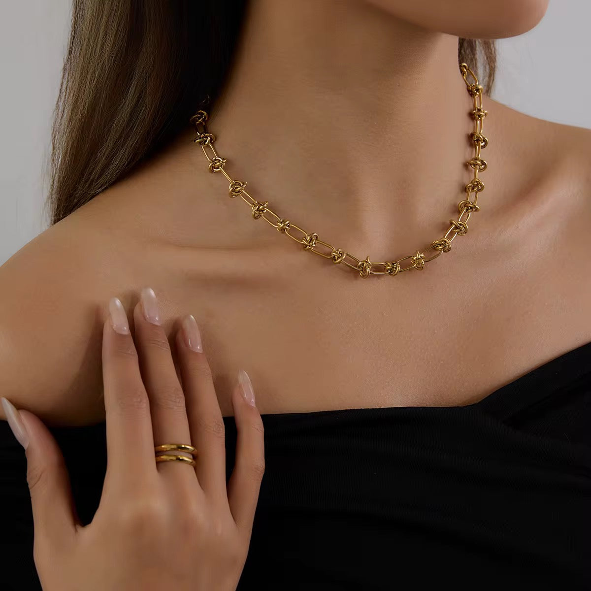 Knotted Chain Necklace