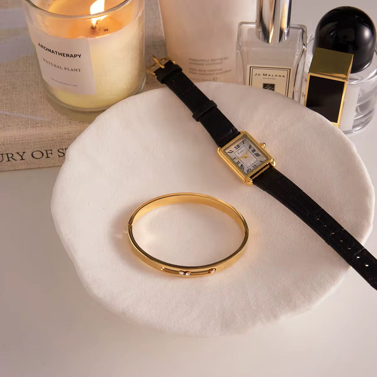 Movable Diamonds Bangle
