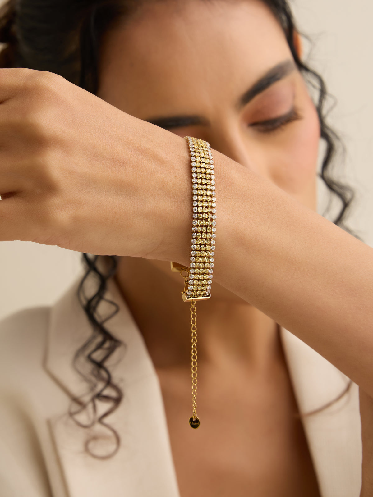 The Iconic Tennis Bracelet