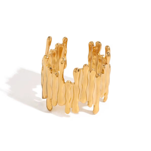 Twist Abstract Ring