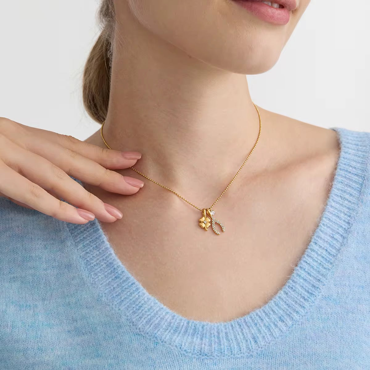 Clover Wishbone Charms Necklace